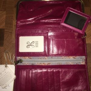 NWT Hobo Rachel wallet clutch
